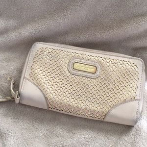 Jessica Simpson wallet!